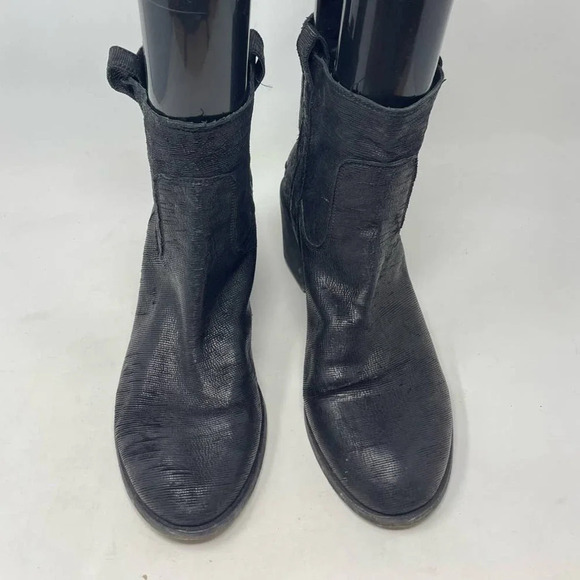 Eileen Fisher Black Textured Heeled Ankle Boots Size US‎ 8.5 - Picture 2 of 8